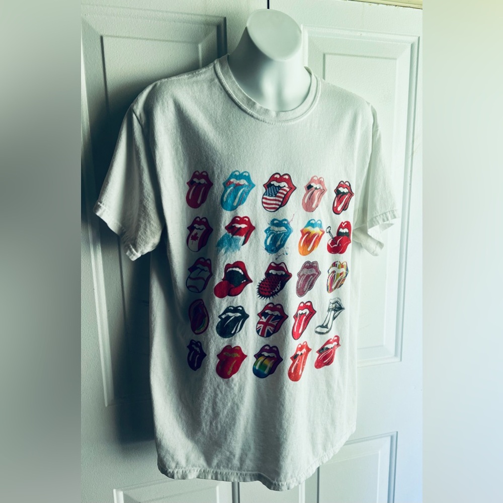 The Rolling Stones White Tee with Colorful Tongue Designs Sz M